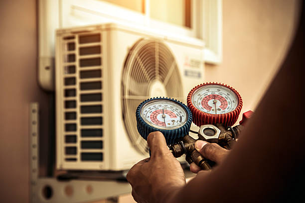 Professional Heat Pump Repair technician working in New Vernon, NJ